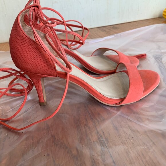Vince Camuto Salmon Pink Strappy Heels Size 5 - Picture 1 of 4